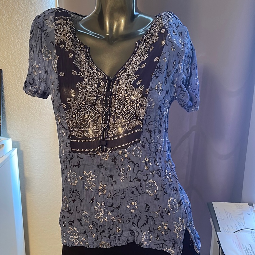 Lucky Brand blue top